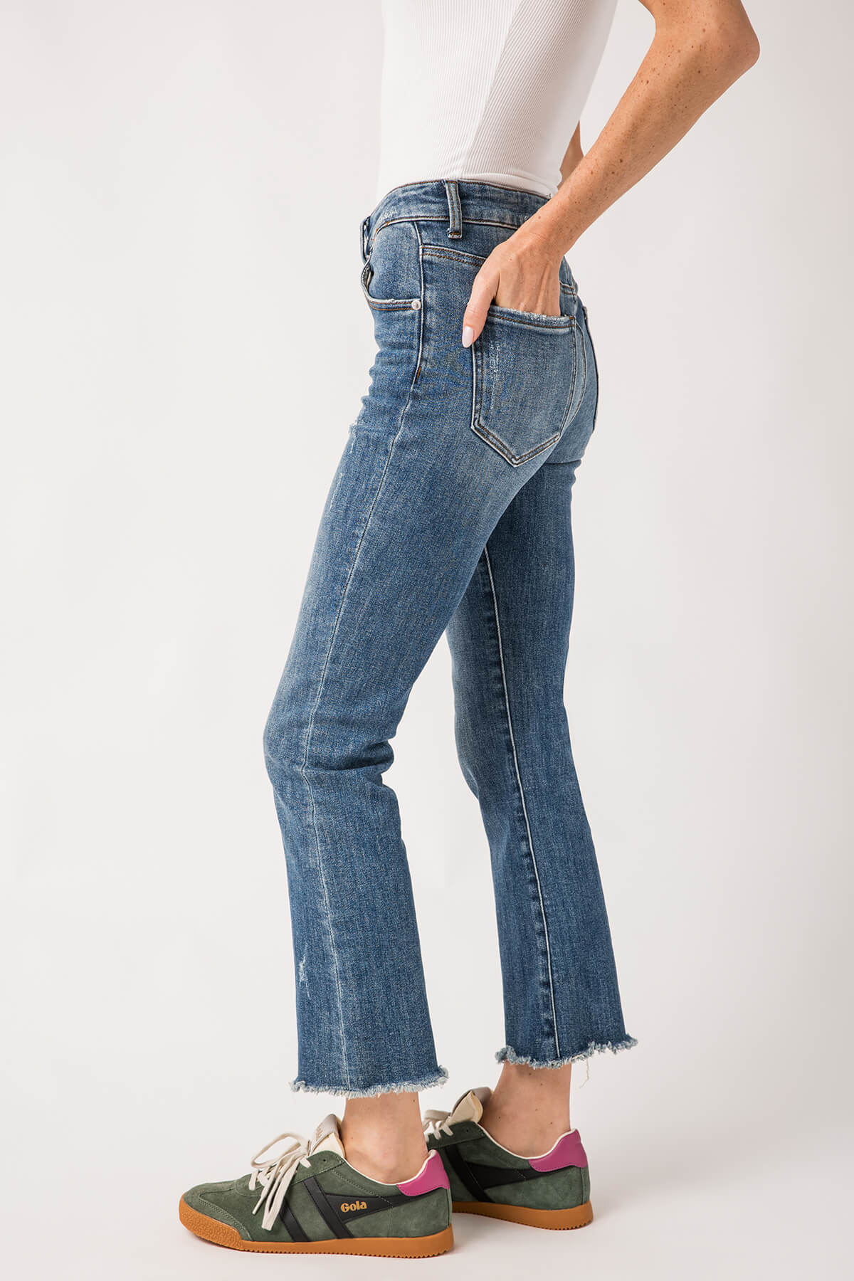 Risen Slightly Distressed Frayed Hem Straight Leg Jeans